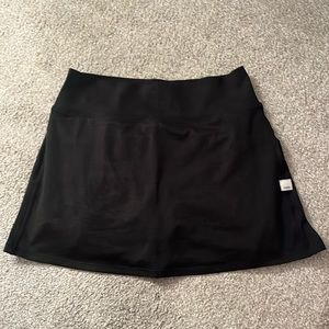 Vuori tennis skirt brand new